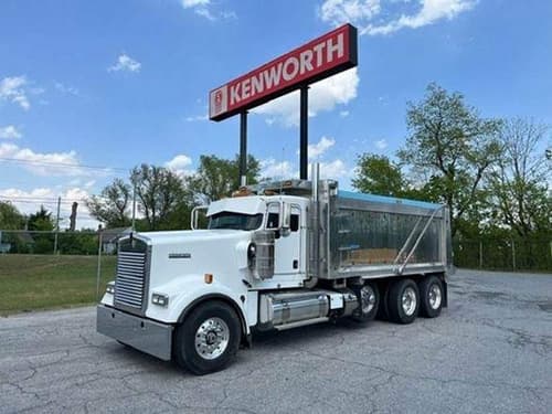 2021 Kenworth W900