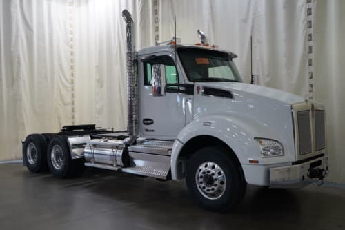 New 2027 KENWORTH T880