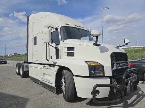 Used 2020 MACK Conventional - Sleeper Truck