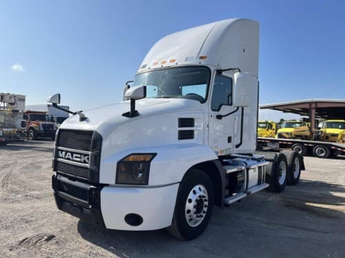 2019 Mack Anthem 64T Day Cab Truck - MP7 395HP, 12 Speed M Drive Amt