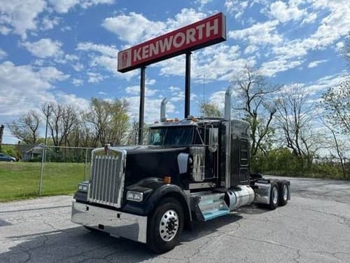 2025 Kenworth W9 Series