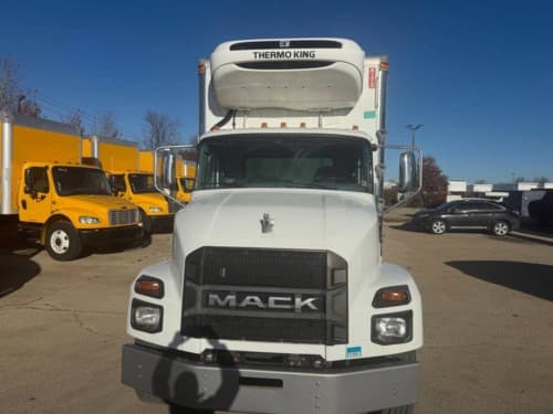 2021 Mack MD6