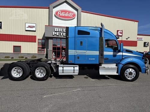 2021 Kenworth T880 image 6