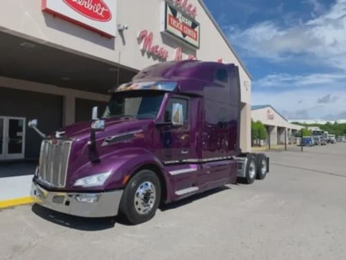 2023 Peterbilt 579