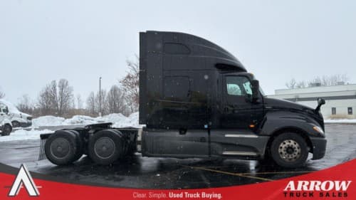 2022 International LT625