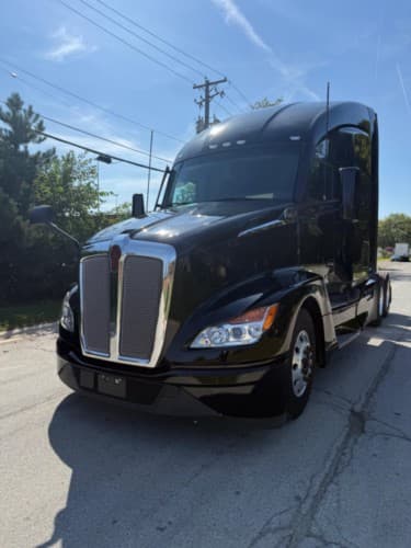 2022 Kenworth T680