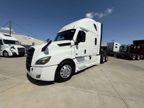 Used 2024 FREIGHTLINER CASCADIA 126 Conventional