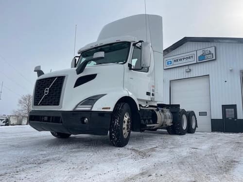 2018 Volvo VNR64T300