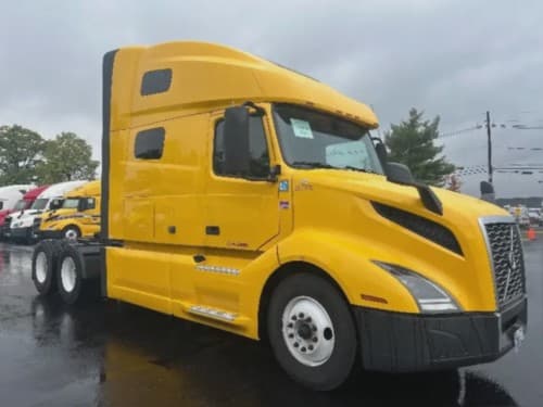 2022 Volvo VNL