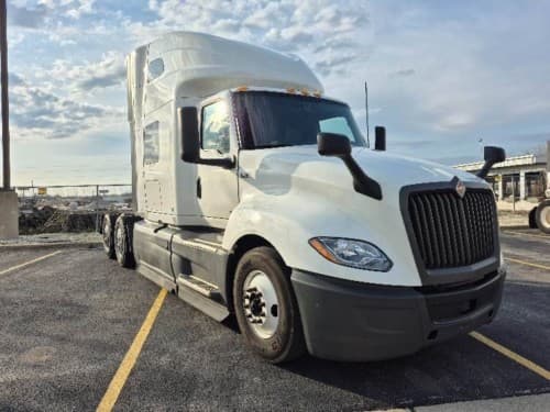 2023 International LT625 Sleeper Semi Truck - 73" Integral Sleeper, Cummins 450HP, 12 Speed Automatic