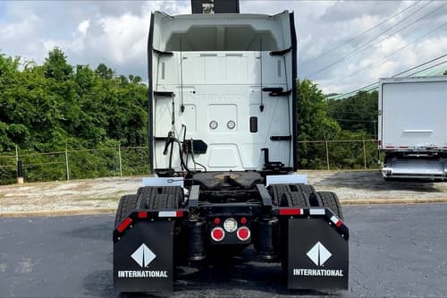 2022 International LT625 Sleeper Semi Truck - 56" Hi Rise Sleeper, Cummins 400HP, 12 Speed image 4