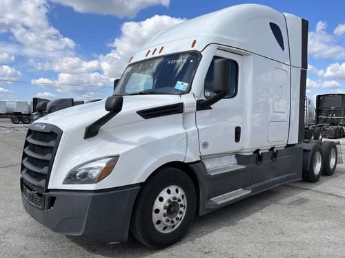2023 Freightliner Cascadia 126