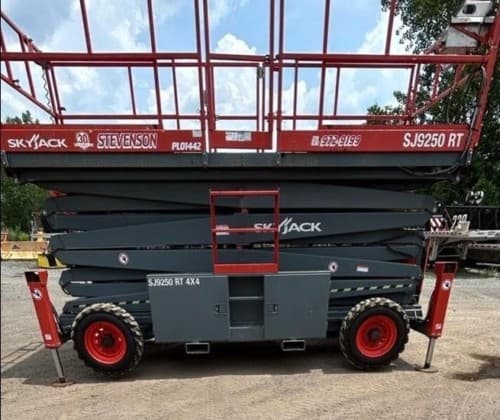2017 SKYJACK SJ9250RT PL2128