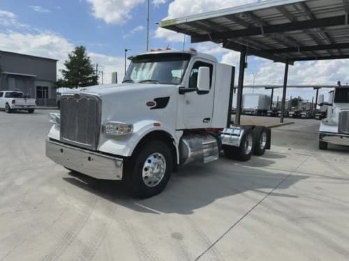 2022 Peterbilt 567