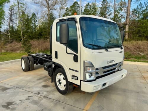 New 2026 ISUZU NPR-HD