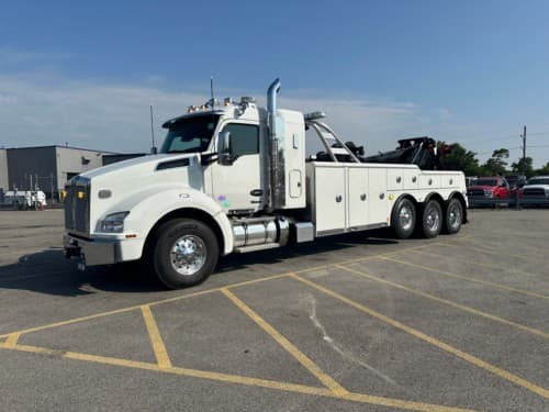 2025 Kenworth T880 WITH A CENTURY 9055XL