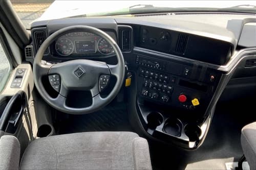 2022 International LT625 Sleeper Semi Truck - 56" Hi Rise Sleeper, Cummins 400HP, 12 Speed image 5