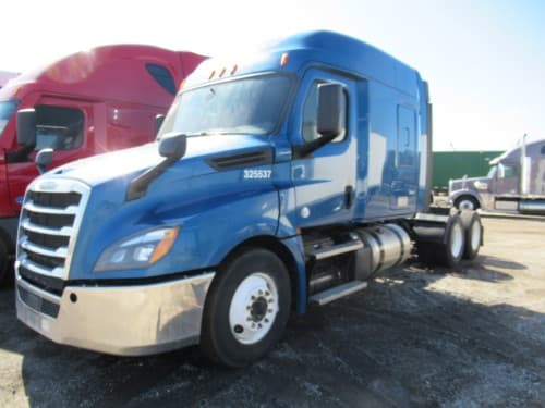 2020 Freightliner Cascadia 126