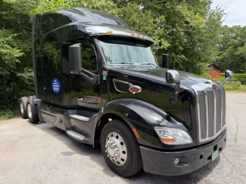 2022 Peterbilt 579