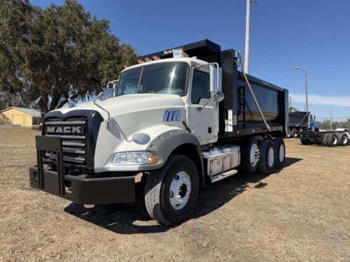2015 MACK GRANITE GU813 5800