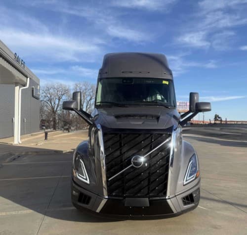 2026 Volvo NEW VNL
