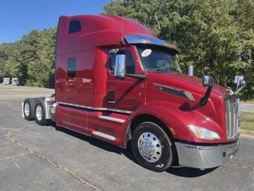 2023 Peterbilt 579
