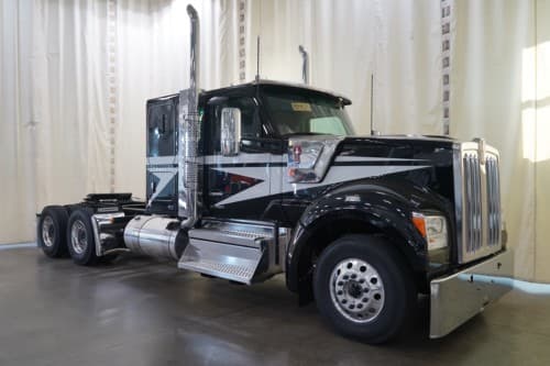 New 2027 KENWORTH W990