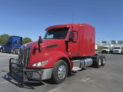 2022 Peterbilt 579