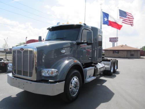 2023 Peterbilt 567