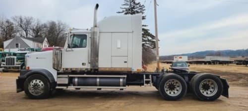 2005 WESTERN STAR 4900