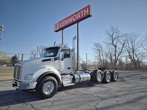 2021 Kenworth T880