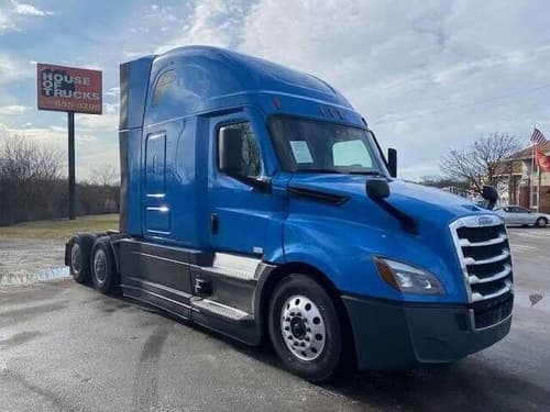 2022 Freightliner Cascadia 126