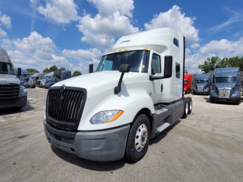 2022 International LT625