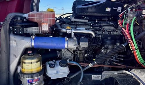 2020 Freightliner Cascadia 126 image 12