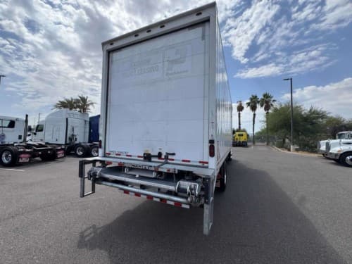 2020 Peterbilt 337 image 3