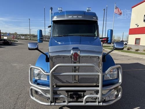 2021 Kenworth T880 image 8