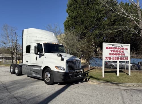 2018 International LT625