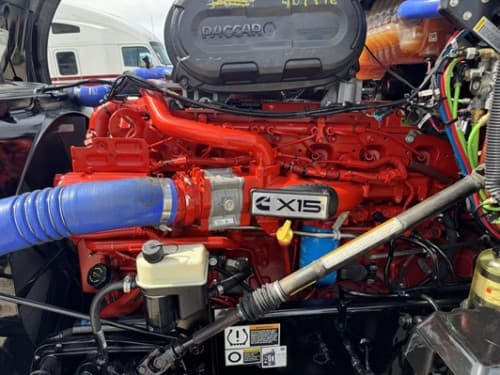 2022 Kenworth T680 image 15