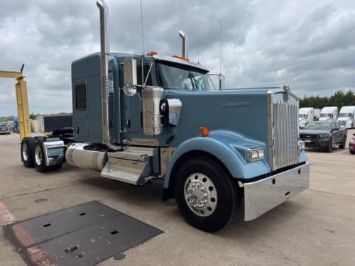 New 2027 KENWORTH W900L