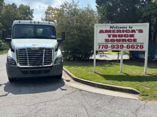 2019 Freightliner Cascadia 113