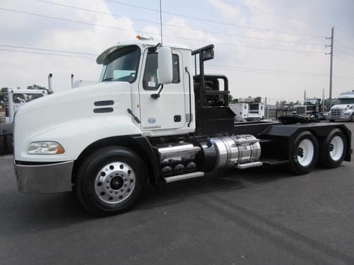 Used 2014 MACK PINNACLE CXU613 Winch Truck in Channelview, TX