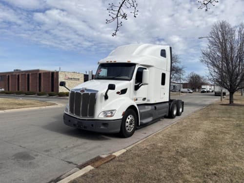 2021 Peterbilt 579