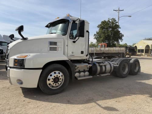 2019 Mack Anthem 64T Day Cab Truck - MP7 425HP, 12 Speed M Drive Amt