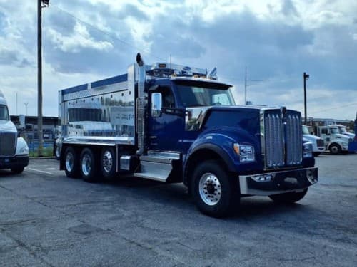2026 Kenworth W990