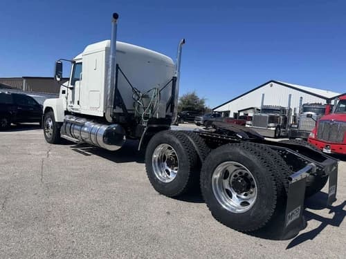 2018 Mack CXU613 image 3