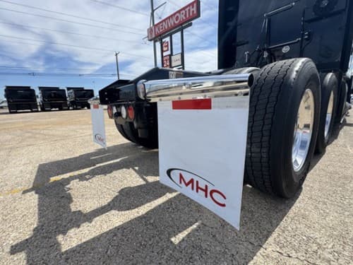 2022 Kenworth T680 image 10