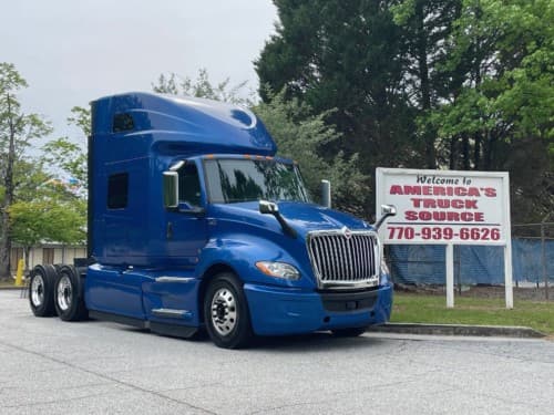2021 International LT625