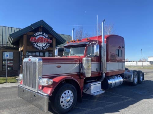 2023 Peterbilt 389