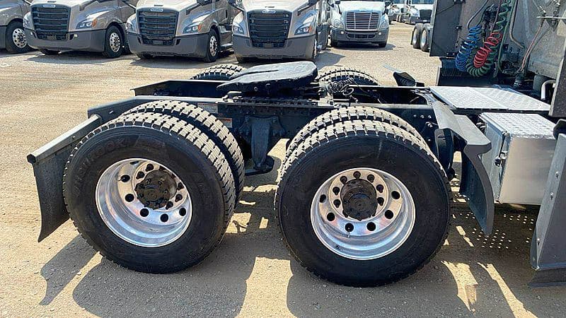 2024 Freightliner Cascadia 126 image 10