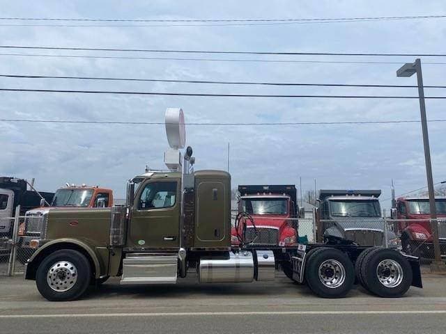 2026 Peterbilt 589 image 6